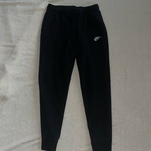 womens nike sweatpants size medium